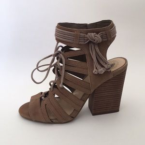 Vince Camuto Brown Leather shoe 7